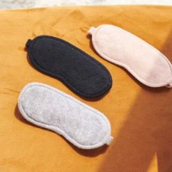 White + Warren Cashmere Eye Mask