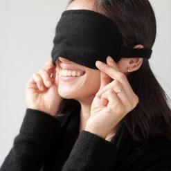 White + Warren Cashmere Eye Mask
