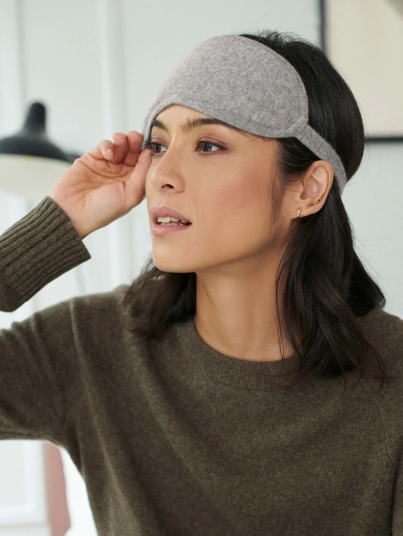 White + Warren Cashmere Eye Mask