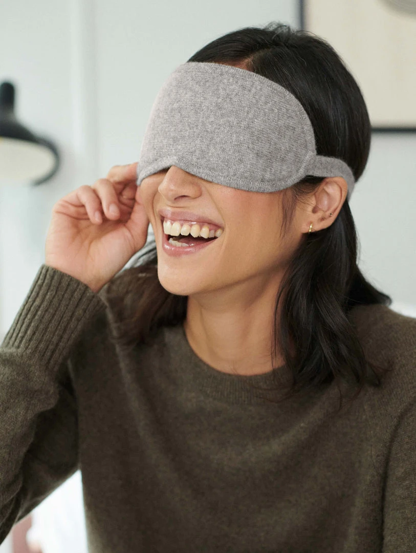 White + Warren Cashmere Eye Mask