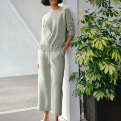 White + Warren Cashmere Sweatshirt Sweaters