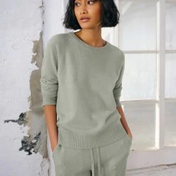 White + Warren Cashmere Sweatshirt Sweaters