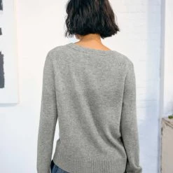White + Warren Cashmere Sweatshirt Sweaters