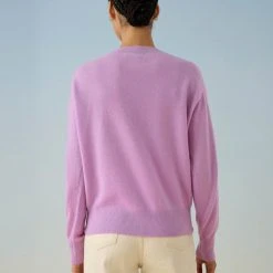 White + Warren Summer Staples Essential Cashmere V Neck