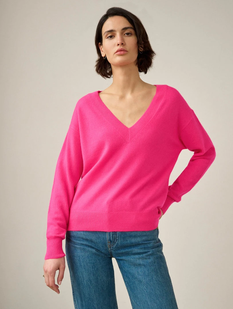 White + Warren Best-Sellers Essential Cashmere V Neck