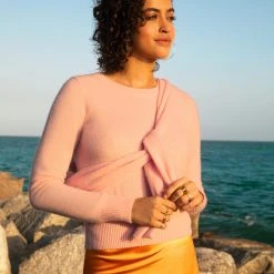 White + Warren Essential Cashmere Shrunken Crewneck