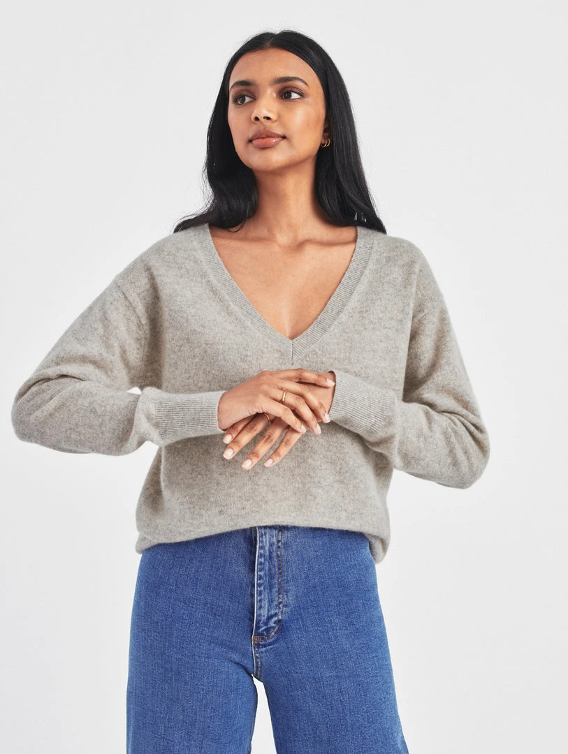 White + Warren Cashmere V Neck