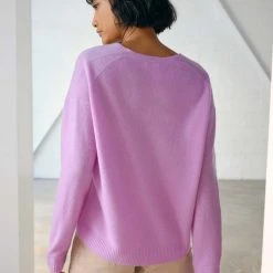 White + Warren Cashmere Relaxed V Neck Almost Gone