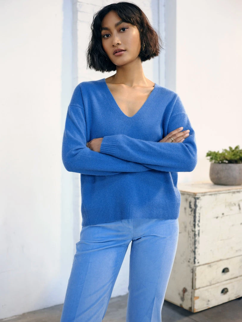 White + Warren Sweaters Cashmere Relaxed V Neck