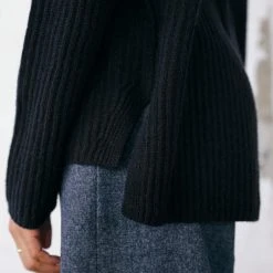 White + Warren Recycled Cashmere Ribbed Standneck Almost Gone