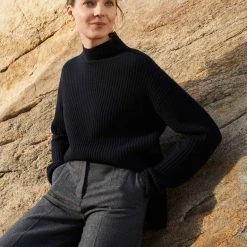 White + Warren Recycled Cashmere Ribbed Standneck Almost Gone