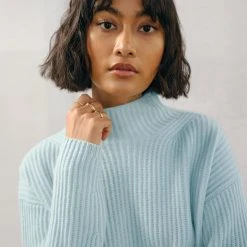 White + Warren Recycled Cashmere Ribbed Standneck Almost Gone