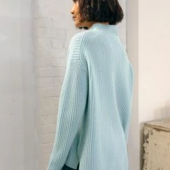 White + Warren Recycled Cashmere Ribbed Standneck Almost Gone