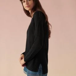 White + Warren Linen Easy Crewneck Vacation Wardrobe