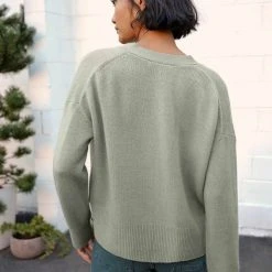 White + Warren Cardigans Cashmere Cropped V Neck Cardigan