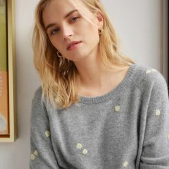 White + Warren Cashmere Embroidered Daisy Sweatshirt