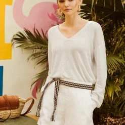 White + Warren Linen Easy V Neck Best-Sellers