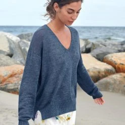 White + Warren Linen Easy V Neck