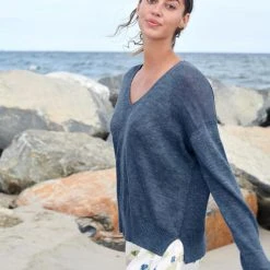 White + Warren Linen Easy V Neck