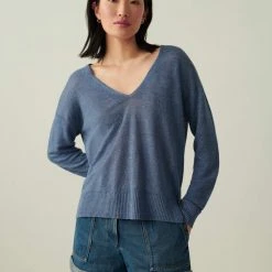 White + Warren Linen Easy V Neck