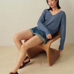 White + Warren Linen Easy V Neck