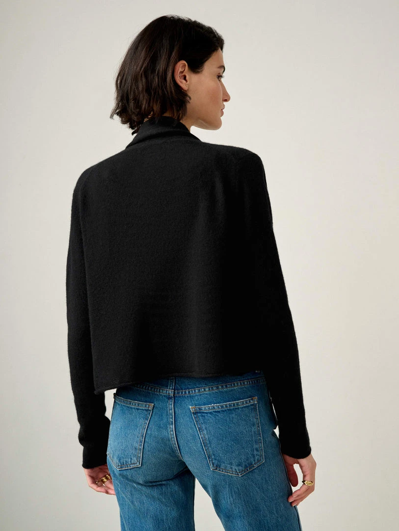 White + Warren Best-Sellers Essential Cashmere Cropped Trapeze