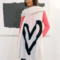 White + Warren Cashmere Heart Intarsia Travel Wrap