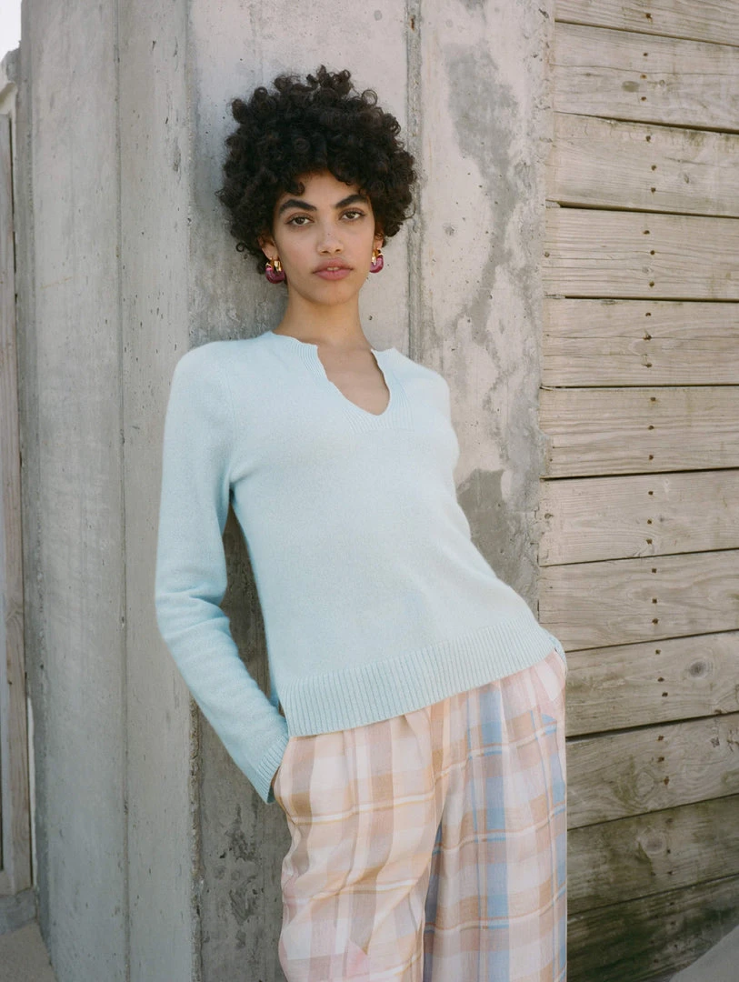 White + Warren Cashmere Split Neck Pullover