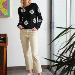 White + Warren Cashmere Daisy Intarsia Sweatshirt