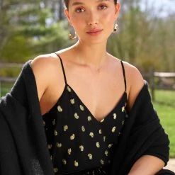 White + Warren Best-Sellers Cashmere Travel Wrap