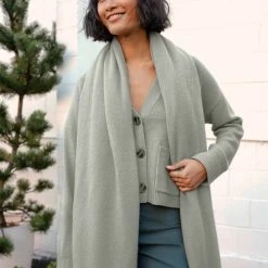 White + Warren Cardigans Cashmere Cropped V Neck Cardigan