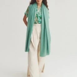 White + Warren Cashmere Travel Wrap