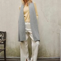 White + Warren Cashmere Travel Wrap