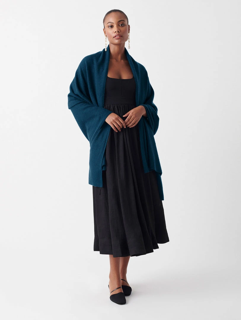 White + Warren Cashmere Travel Wrap
